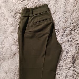 White house Black market ankle pants size 2